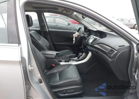 2016 Honda Accord Ex-L V-6 z USA, uszkodzony, nr VIN 1HGCR3F84GA021103